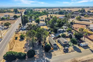 22479 Maple St, Chowchilla, CA 93610 - Photo 1