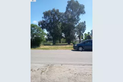 22479 Maple St, Chowchilla, CA 93610 - Photo 7