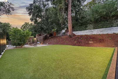 915 Grosvenor Place, Oakland, CA 94610 - Photo 67
