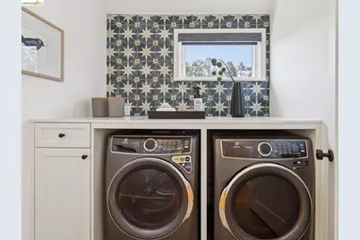 915 Grosvenor Place, Oakland, CA 94610 - Photo 43