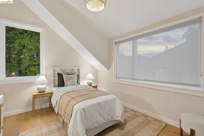 915 Grosvenor Place, Oakland, CA 94610 - Photo 61
