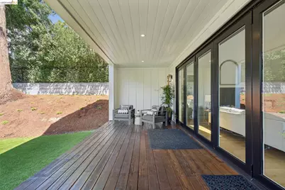 915 Grosvenor Place, Oakland, CA 94610 - Photo 45