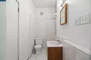 2150 35th Ave, Oakland, CA 94601 - Photo 21