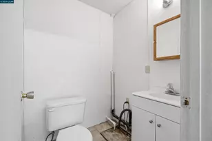 2150 35th Ave, Oakland, CA 94601 - Photo 29
