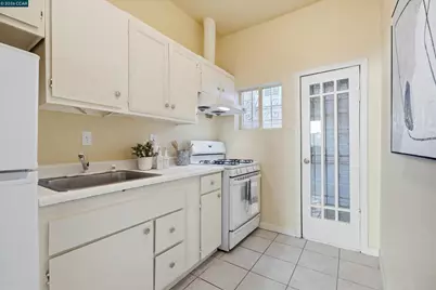 2150 35th Ave, Oakland, CA 94601 - Photo 5