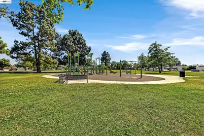 4290 Tiburon Dr, Fremont, CA 94555 - Photo 33