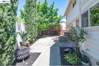 282 Del Valle Ct, Pleasanton, CA 94566 - Photo 45