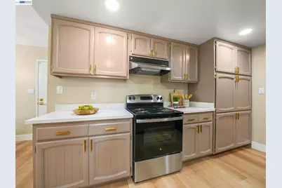 38399 Birch Street, Newark, CA 94560 - Photo 17