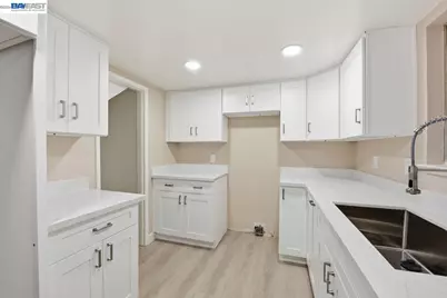14544 Tiburon Rd, San Leandro, CA 94577 - Photo 9