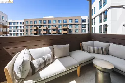 260 Brooklyn Basin Way #419, Oakland, CA 94606 - Photo 11