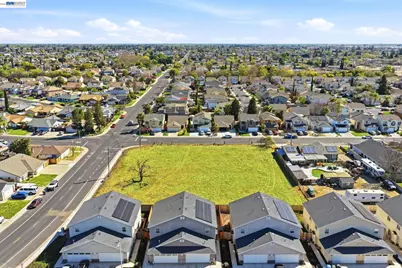 445 Walnut Ave, Manteca, CA 95336 - Photo 13