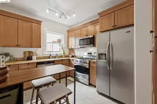 6426 Benvenue Ave, Oakland, CA 94618 - Photo 15