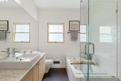 590 66th St, Oakland, CA 94609 - Photo 29