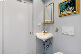 590 66th St, Oakland, CA 94609 - Photo 23