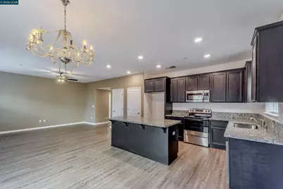 723 Phillipi Way, Sacramento, CA 95838 - Photo 9