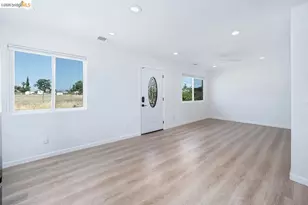 4585 Summer Ave, Olivehurst, CA 95961 - Photo 13