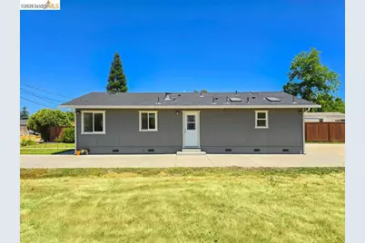 4585 Summer Ave, Olivehurst, CA 95961 - Photo 7