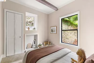 201 Beauforest Dr, Oakland, CA 94611 - Photo 31