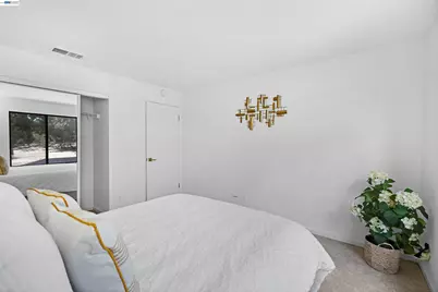 945 Fletcher Ln #A331, Hayward, CA 94544 - Photo 19