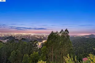 6077 Skyline Blvd, Oakland, CA 94611 - Photo 37