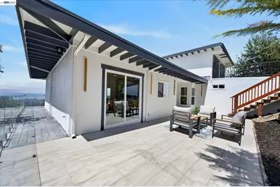 6077 Skyline Blvd, Oakland, CA 94611 - Photo 31