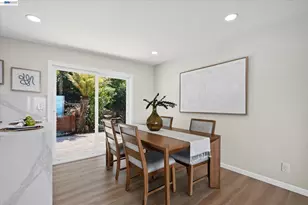 6077 Skyline Blvd, Oakland, CA 94611 - Photo 21