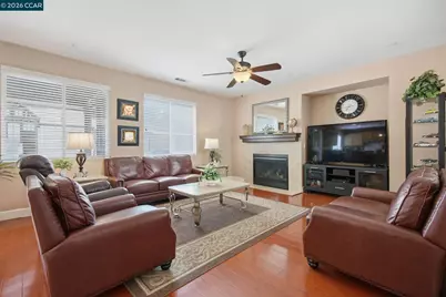 1325 San Lucas Dr, Pittsburg, CA 94565 - Photo 13