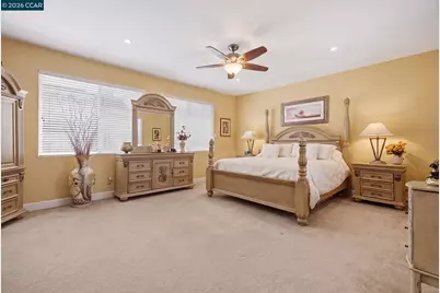1325 San Lucas Dr, Pittsburg, CA 94565 - Photo 17