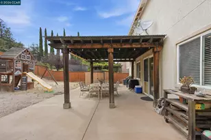1325 San Lucas Dr, Pittsburg, CA 94565 - Photo 27