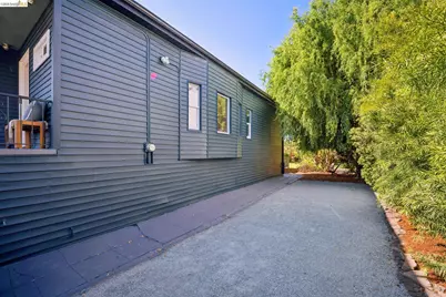 920 63rd St, Oakland, CA 94608 - Photo 47