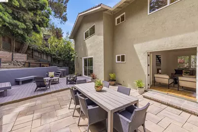 6856 Armour Dr, Oakland, CA 94611 - Photo 21