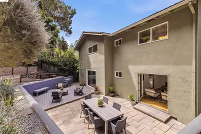 6856 Armour Dr, Oakland, CA 94611 - Photo 23