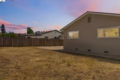 34704 Locke Ave, Fremont, CA 94555 - Photo 41