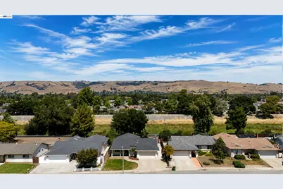 34704 Locke Ave, Fremont, CA 94555 - Photo 37