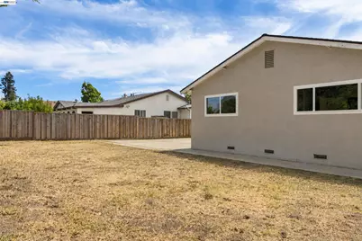 34704 Locke Ave, Fremont, CA 94555 - Photo 35