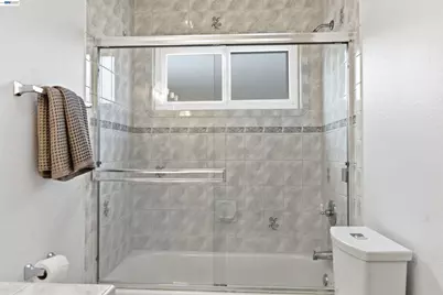 34704 Locke Ave, Fremont, CA 94555 - Photo 23