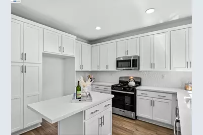 34905 Limestone Ct, Union City, CA 94587 - Photo 9