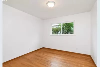 6556 Claremont Ave, Richmond, CA 94805 - Photo 9