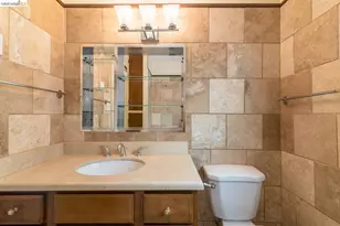 357 Alcatraz Ave, Oakland, CA 94618 - Photo 25