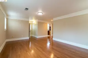 357 Alcatraz Ave, Oakland, CA 94618 - Photo 29