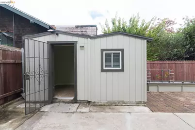 357 Alcatraz Ave, Oakland, CA 94618 - Photo 43