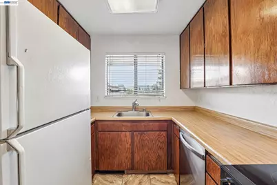 1790 Ellis St #34, Concord, CA 94520 - Photo 5