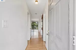 1790 Ellis St, Concord, CA 94520 - Photo 23