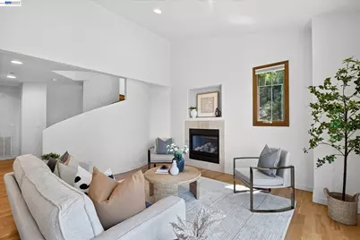 84 Siena Dr, Oakland, CA 94605 - Photo 9