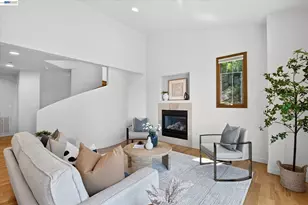 84 Siena Dr, Oakland, CA 94605 - Photo 9