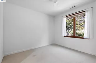 84 Siena Dr, Oakland, CA 94605 - Photo 35
