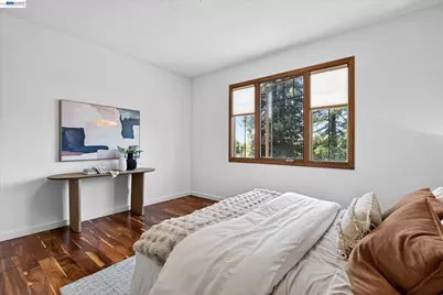 84 Siena Dr, Oakland, CA 94605 - Photo 27