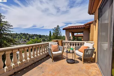 84 Siena Dr, Oakland, CA 94605 - Photo 23