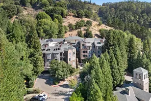 200 Caldecott Ln, Oakland, CA 94618 - Photo 25