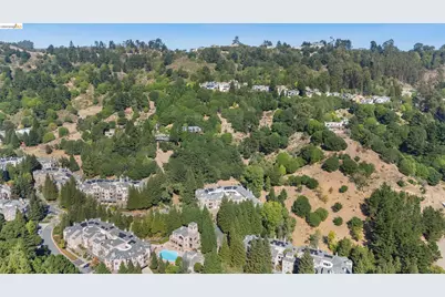 200 Caldecott Ln #206, Oakland, CA 94618 - Photo 31
